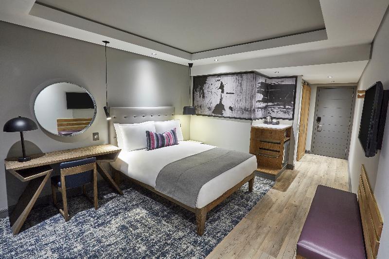 Sunsquare Bowl 4* Cape Town